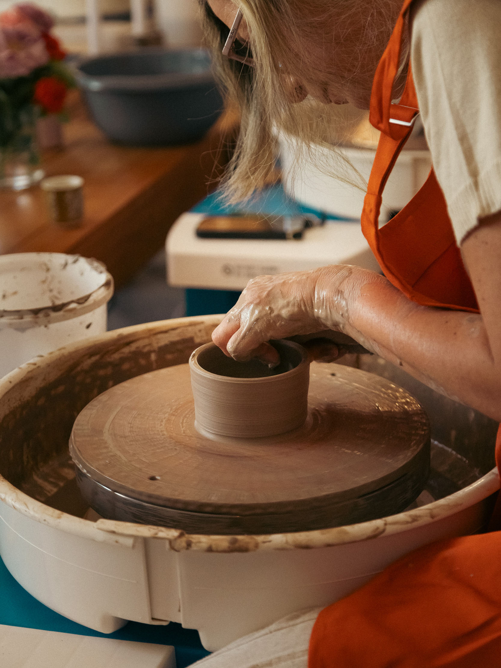 Vanessa Audibert - Lestudiova Photographie culinaire à Toulouse - Reportage photo évenement Madame Voyage retraite de poterie à Toulouse Elizabeth Bell